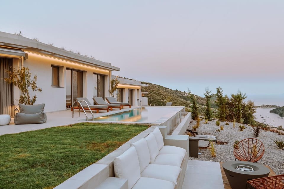 Natural landscape, View (from property/room), Sea view, Swimming pool