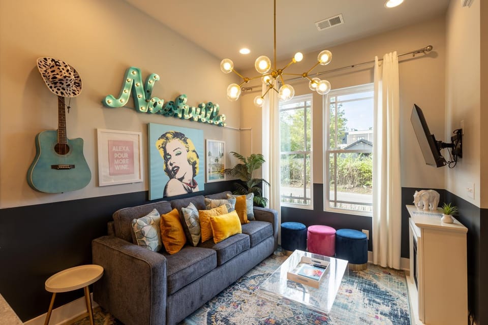 Living room, Seating area