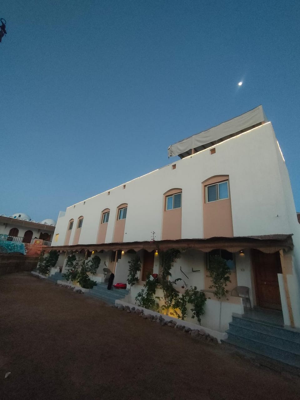 Property building, Day