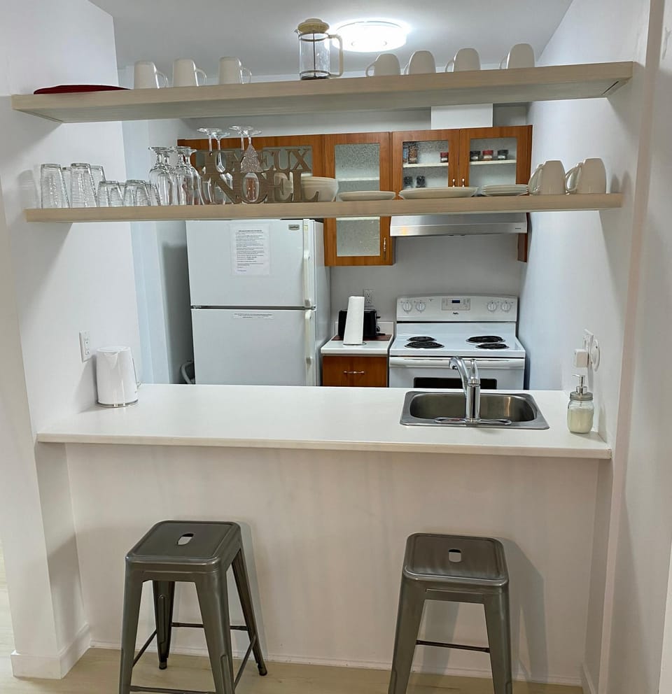 minibar, pet friendly, stove, toaster
