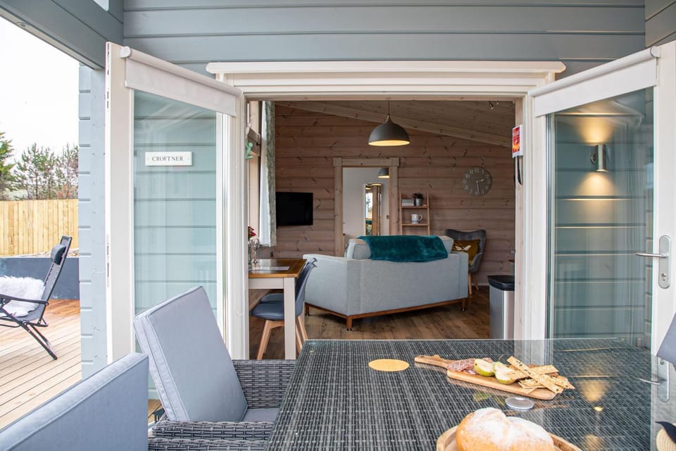 Patio, Living room, Seating area, Dining area