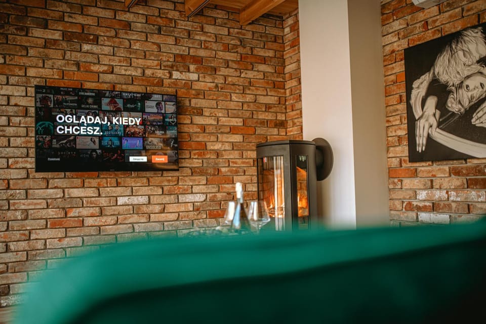 Communal lounge/ TV room, TV and multimedia, Area and facilities, Area and facilities, Area and facilities, internet, internet, internet