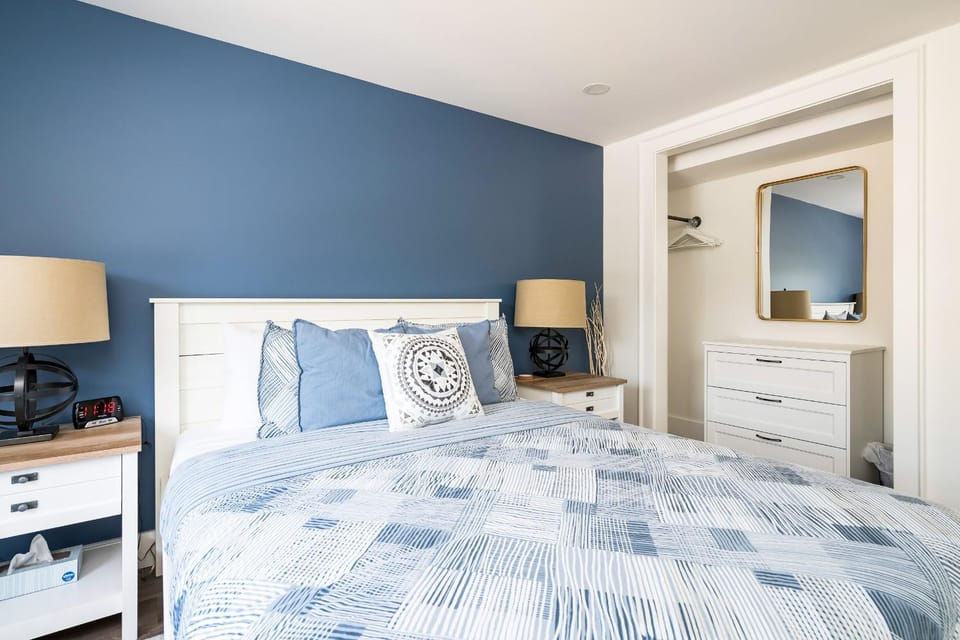 Bed, Bedroom, wardrobe