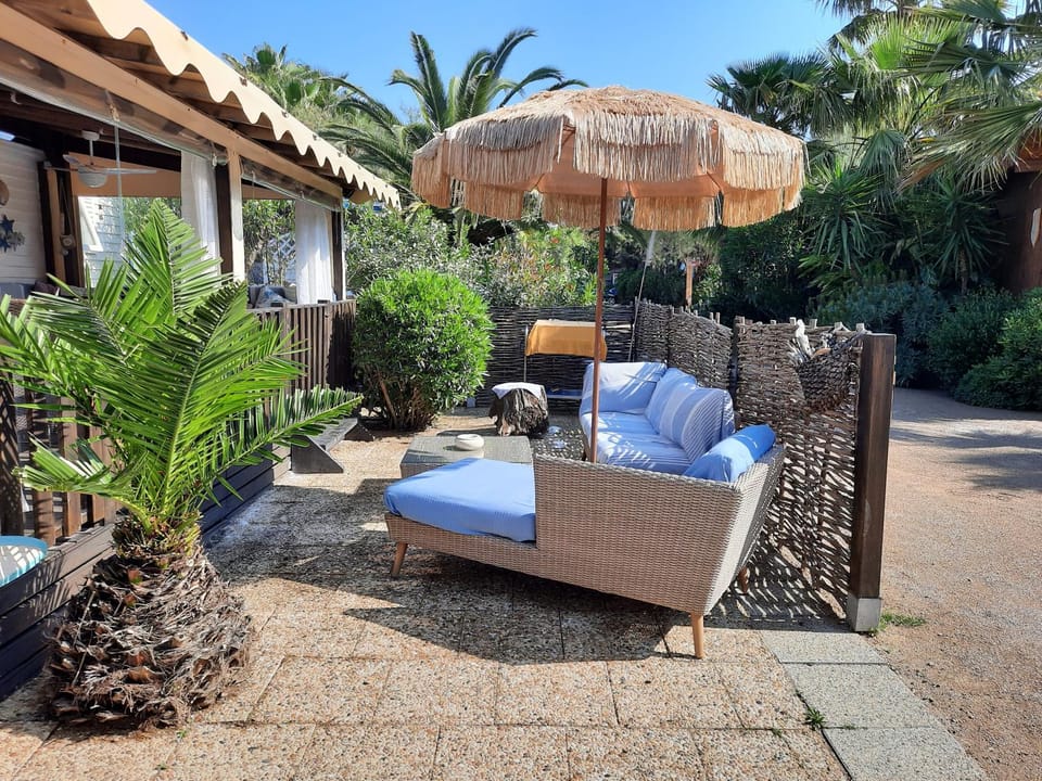 Bungalow la toison d or plage de Pampelonne Saint TROPEZ 4D05 Campground/ 
RV Resort in Ramatuelle