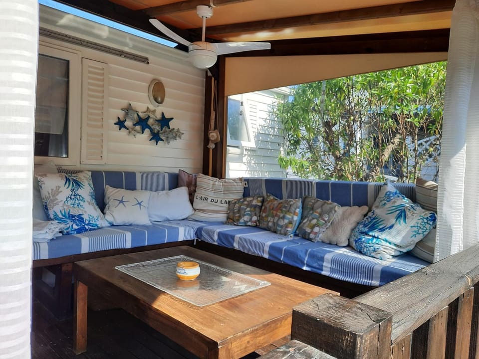 Bungalow la toison d or plage de Pampelonne Saint TROPEZ 4D05 Campground/ 
RV Resort in Ramatuelle