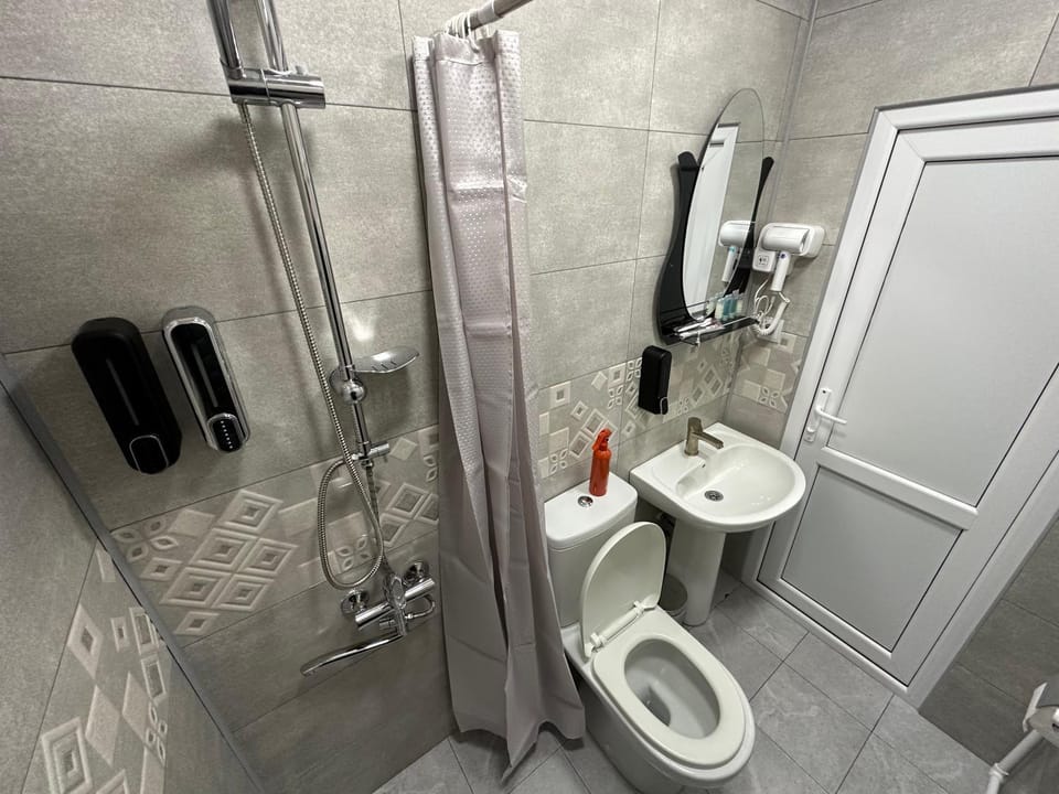 Shower, Toilet, Bathroom