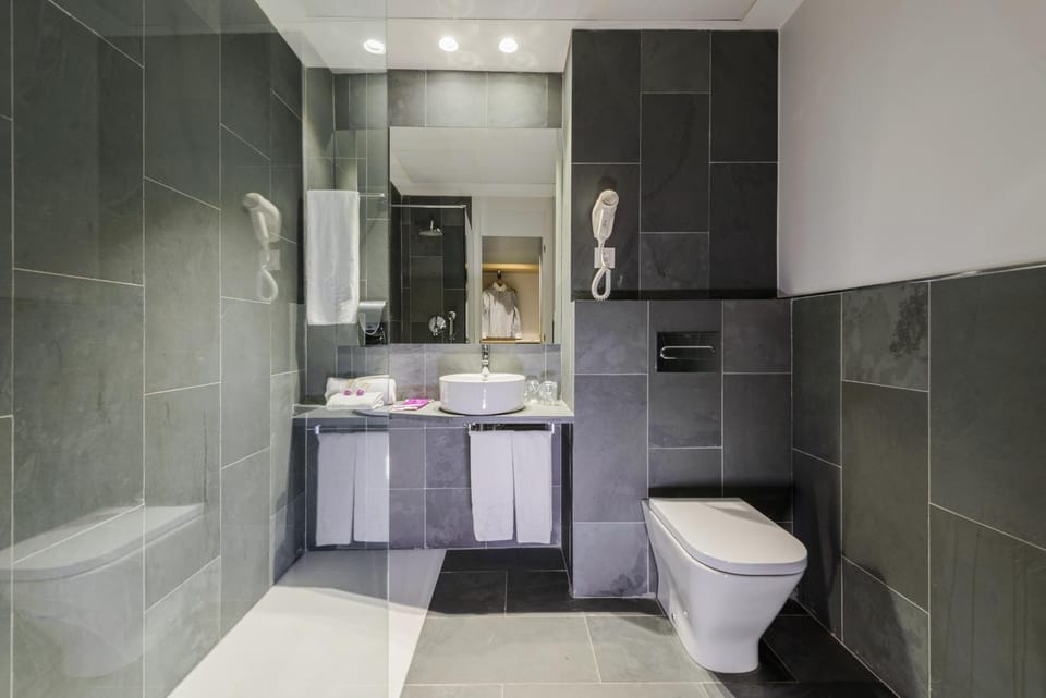 Shower, Toilet, Bathroom