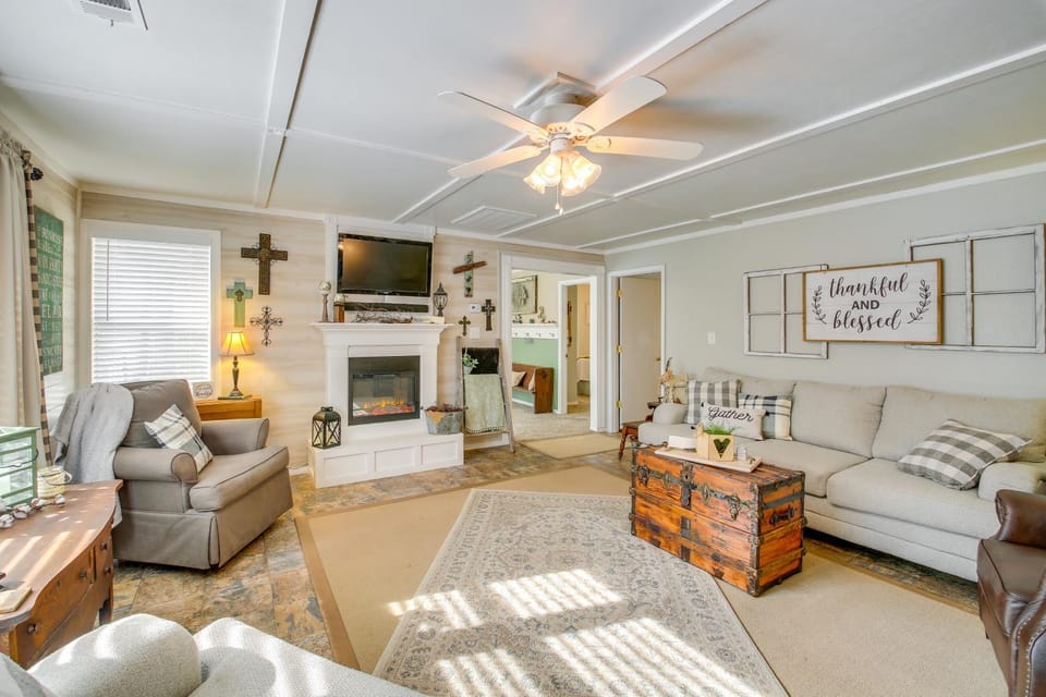 Home with Ouachita River and Lake Hamilton Access House in Lake Ouachita