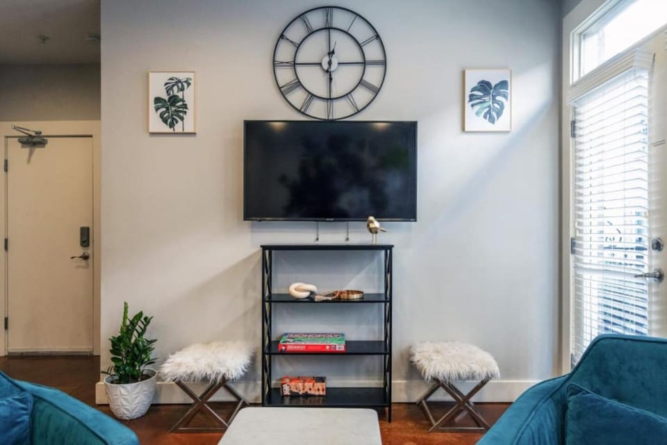 West End Townhome with 2 En-Suites and Free Private Parking House in Nashville