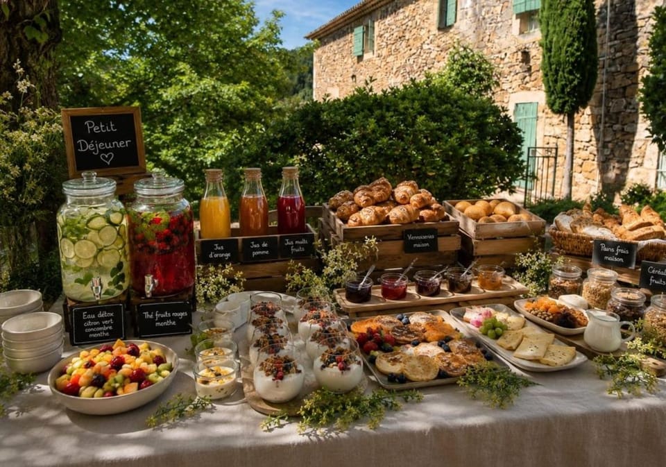 Domaine du Moulin de Cors Bed and Breakfast in Provence