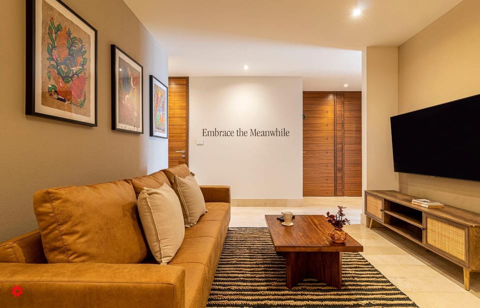 TV and multimedia, Living room, Evening entertainment