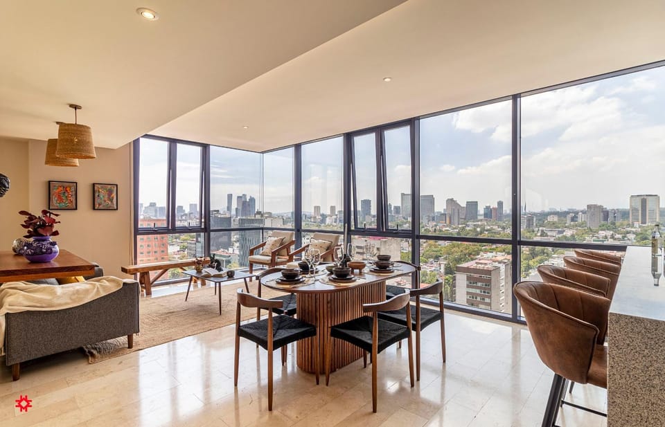 Day, View (from property/room), Seating area, Dining area, City view