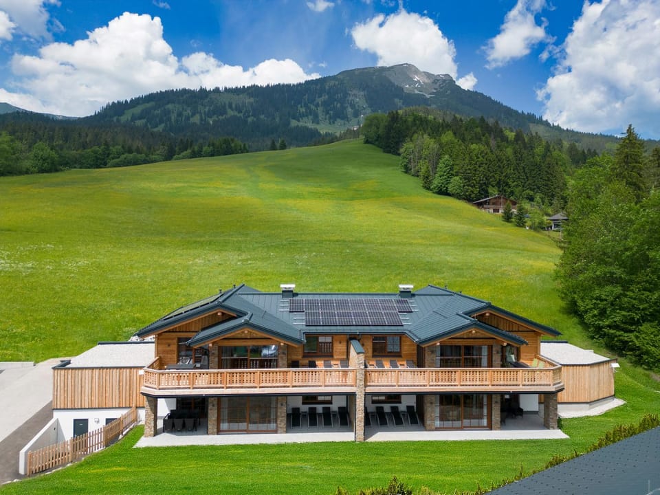 Property building, View (from property/room), View (from property/room), Location