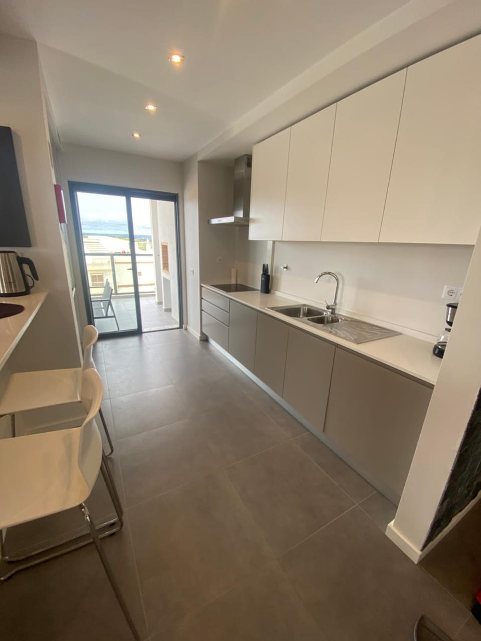 Kitchen or kitchenette, oven