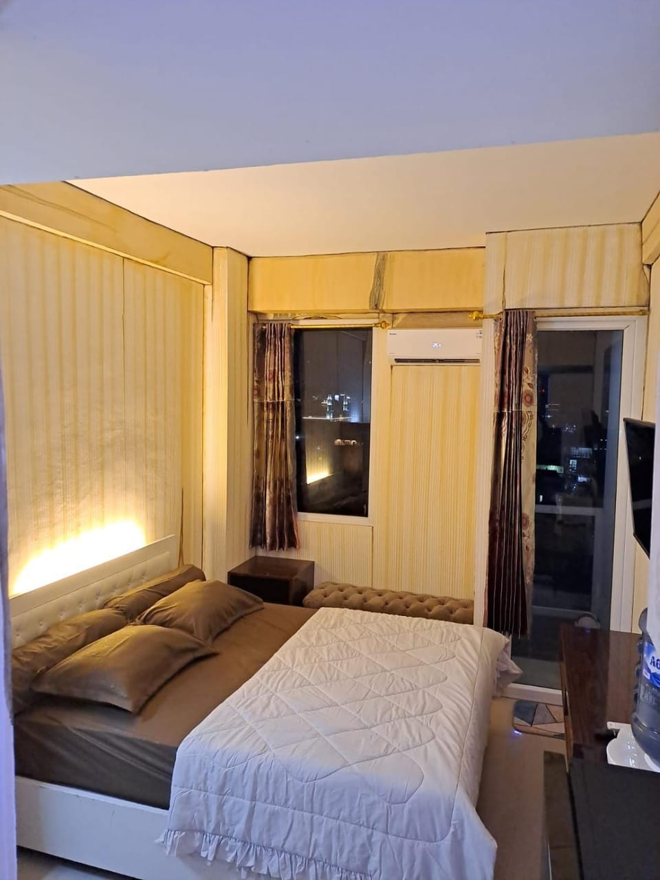 TV and multimedia, Bedroom, air conditioner
