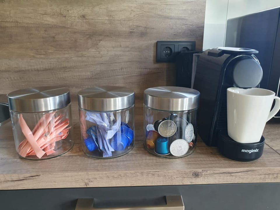 Coffee/tea facilities, Kitchen or kitchenette, toaster