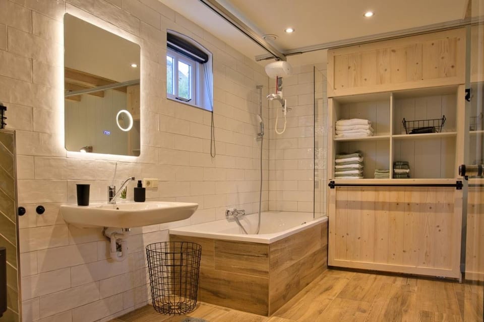 Shower, Bathroom, Bath