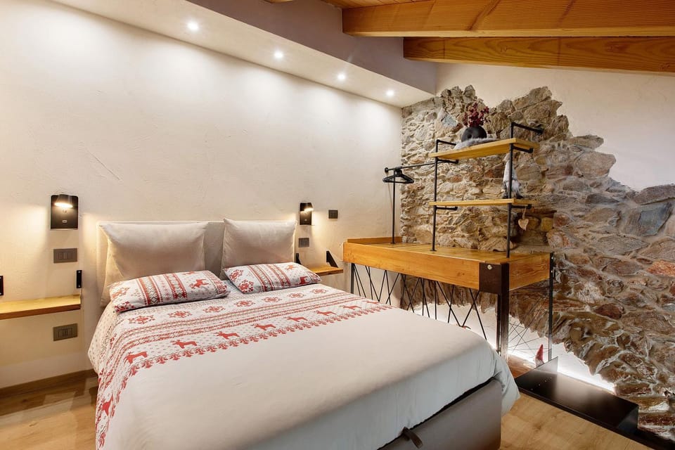 Property building, Living room, Bedroom