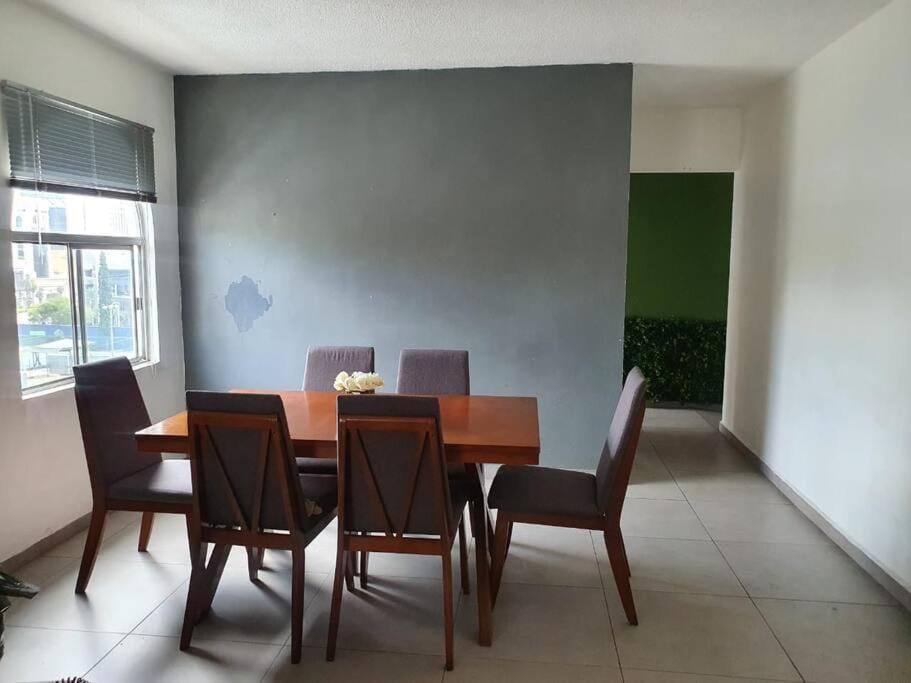 Hermoso Dpto a pasos del Fashion Drive c/alberca Apartment in Monterrey
