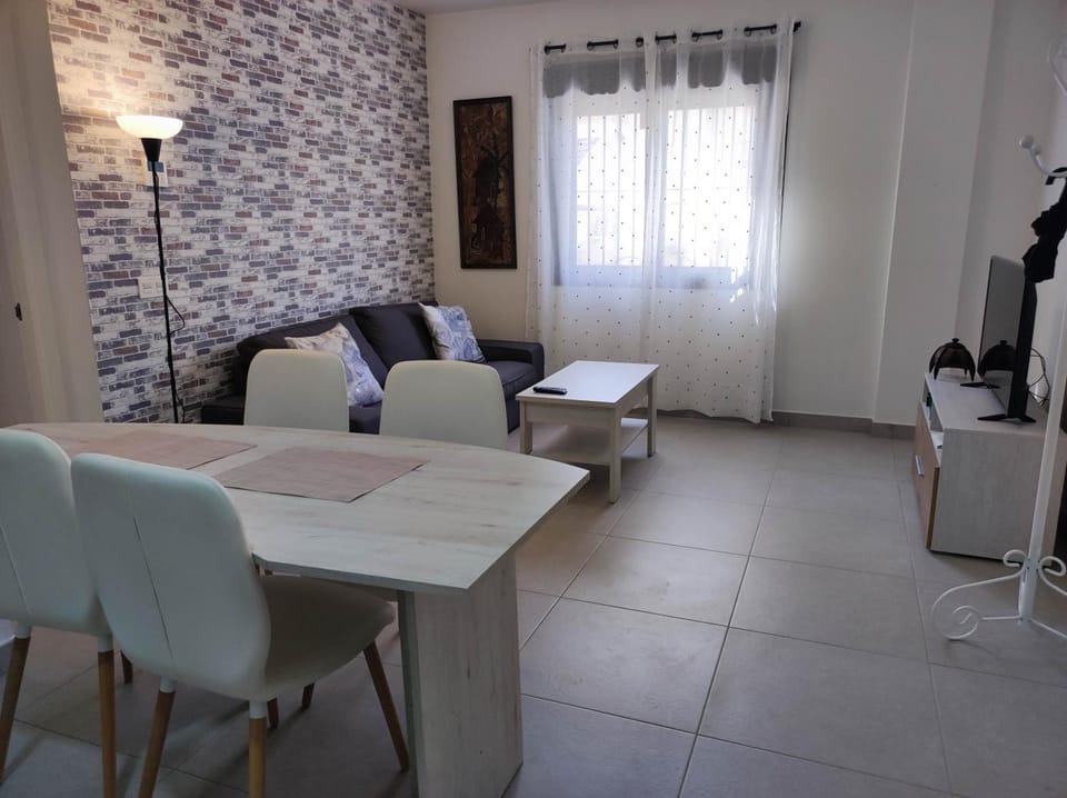 TV and multimedia, Living room, Dining area