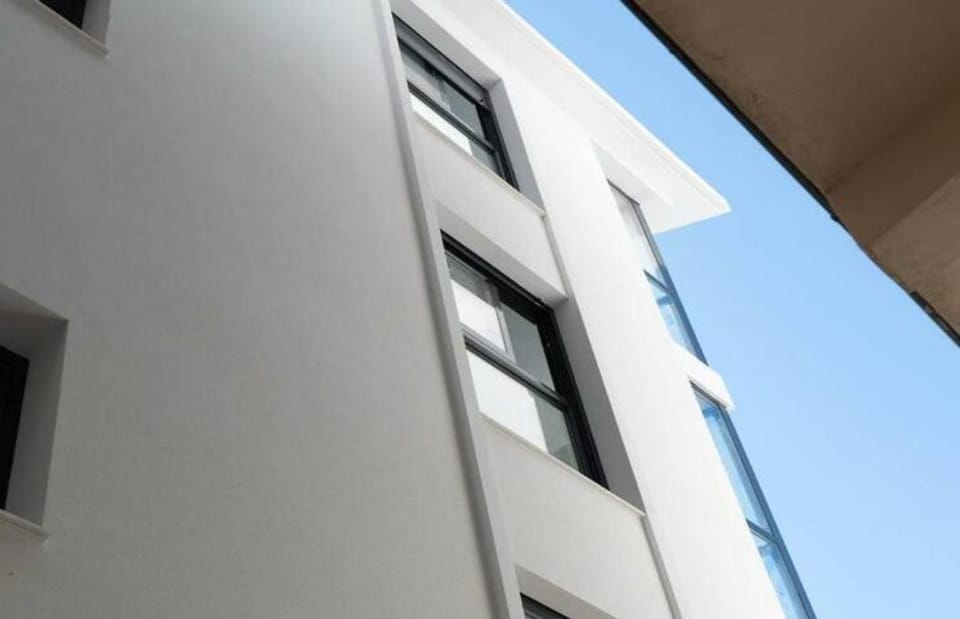 Property building, Balcony/Terrace