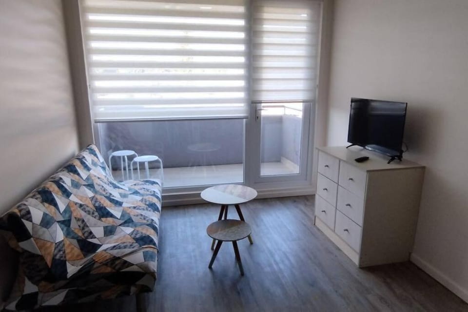 TV and multimedia, Living room, hair dresser