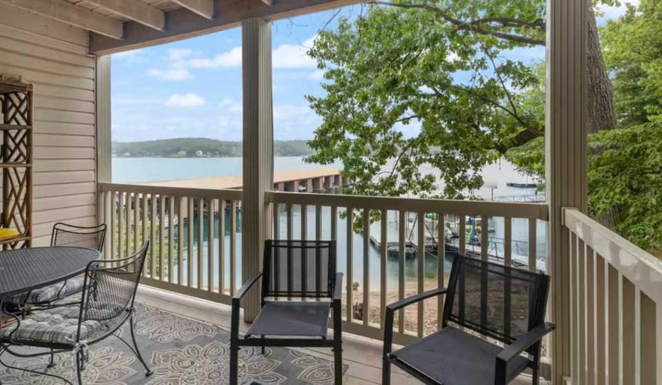 Pelican Bay Getaway House in Lake of the Ozarks