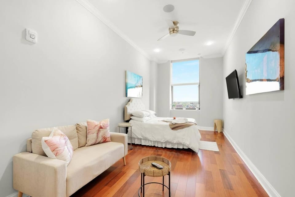 Living room, Bedroom