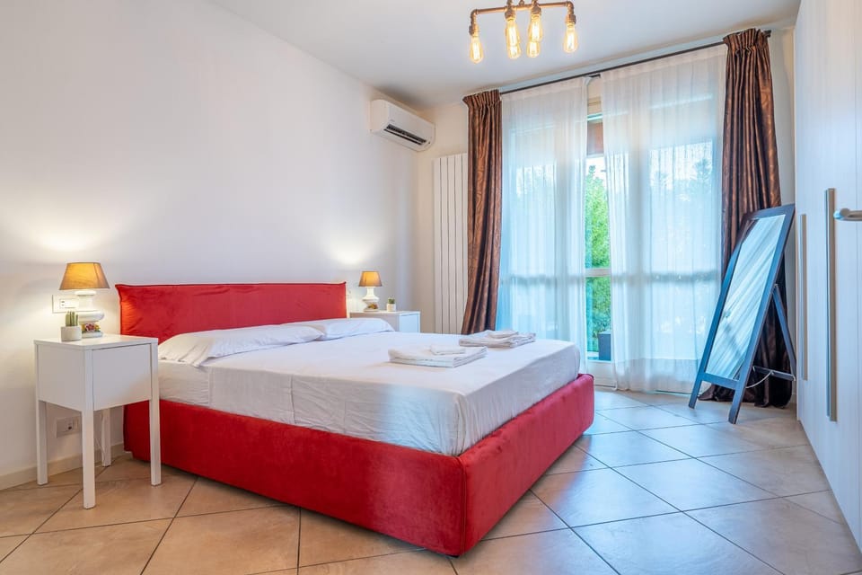 Bed, Photo of the whole room, Bedroom, towels, air conditioner