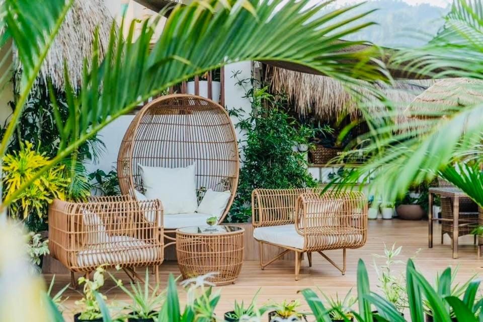 Patio, Seating area