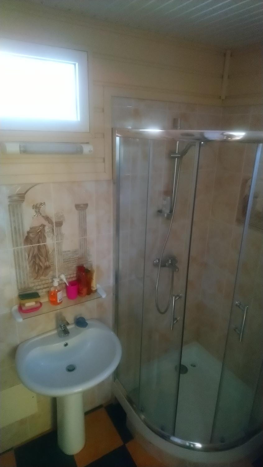 Shower, Bathroom
