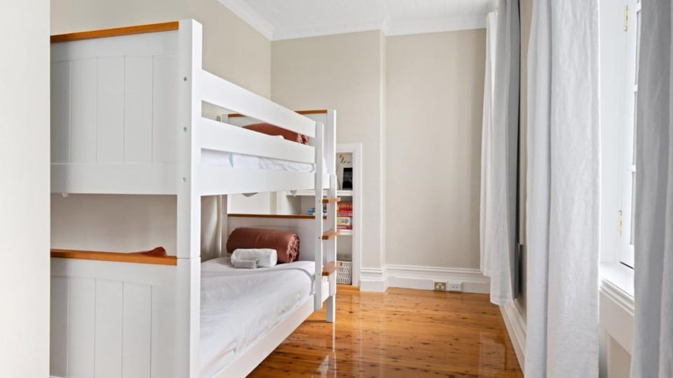 Bed, Bedroom, bunk bed