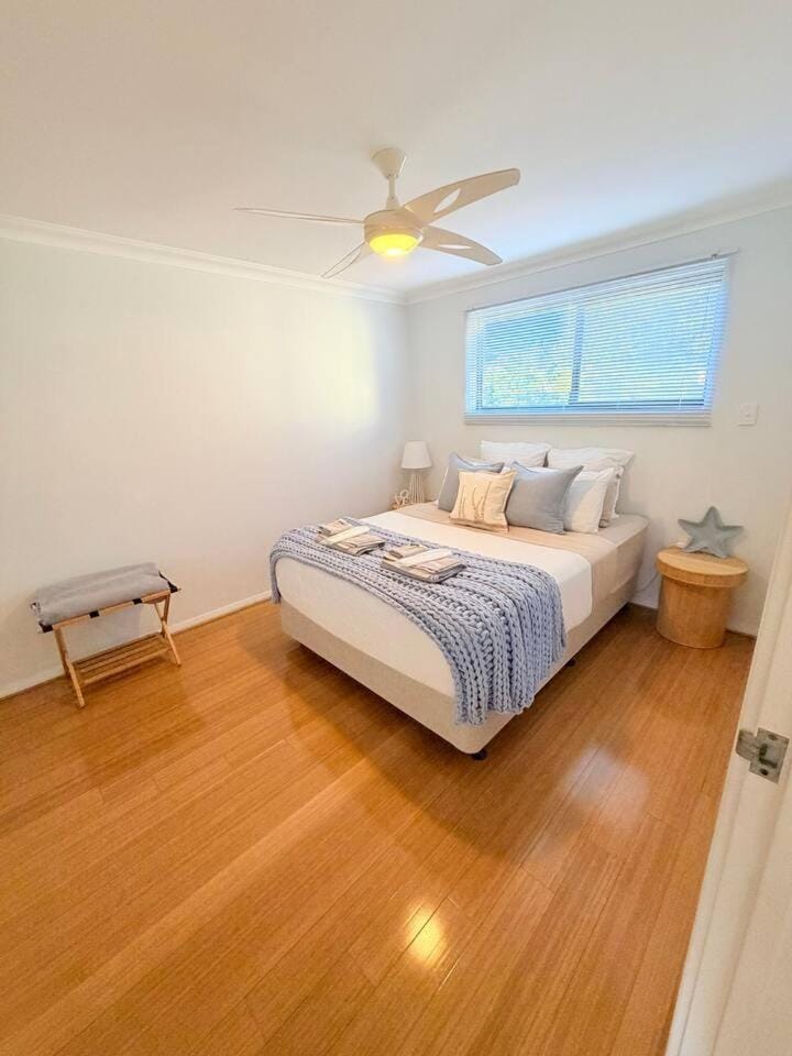 The Scarborough Beach House - Walk to the beach! Apartment in Perth
