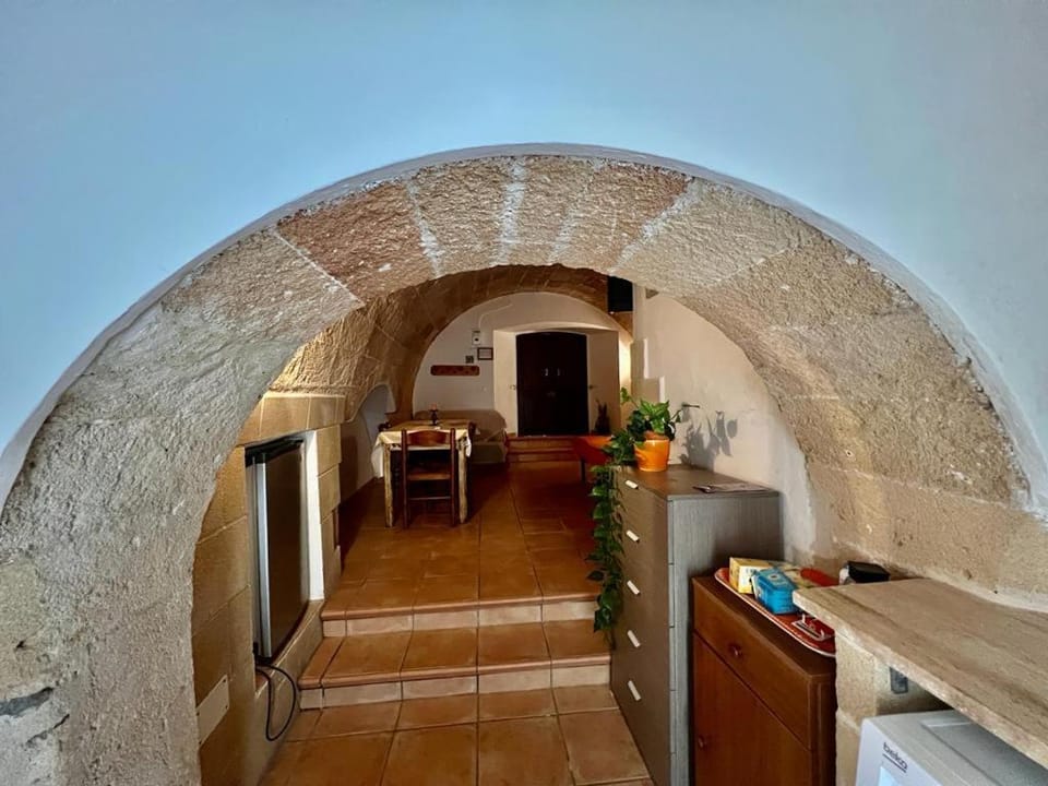 The love barrel, lovely one bedroom in Parabita Apartment in Parabita