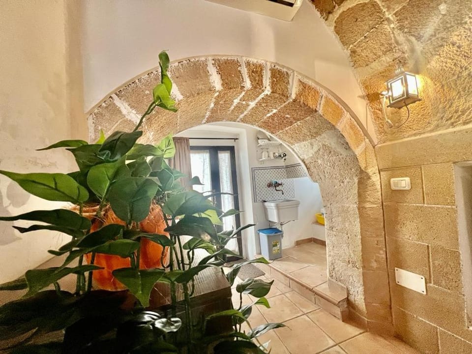 The love barrel, lovely one bedroom in Parabita Apartment in Parabita