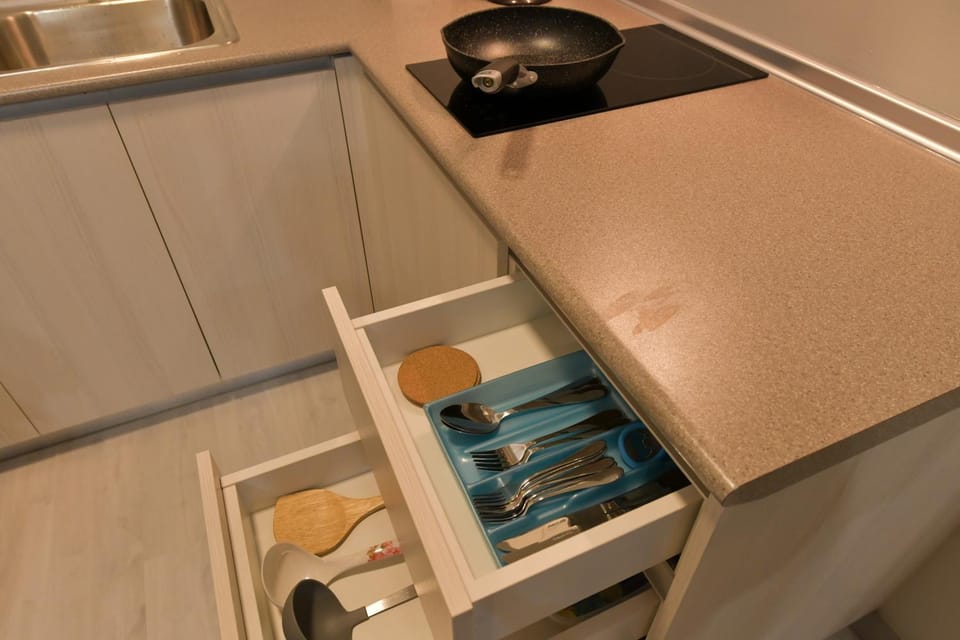 Kitchen or kitchenette