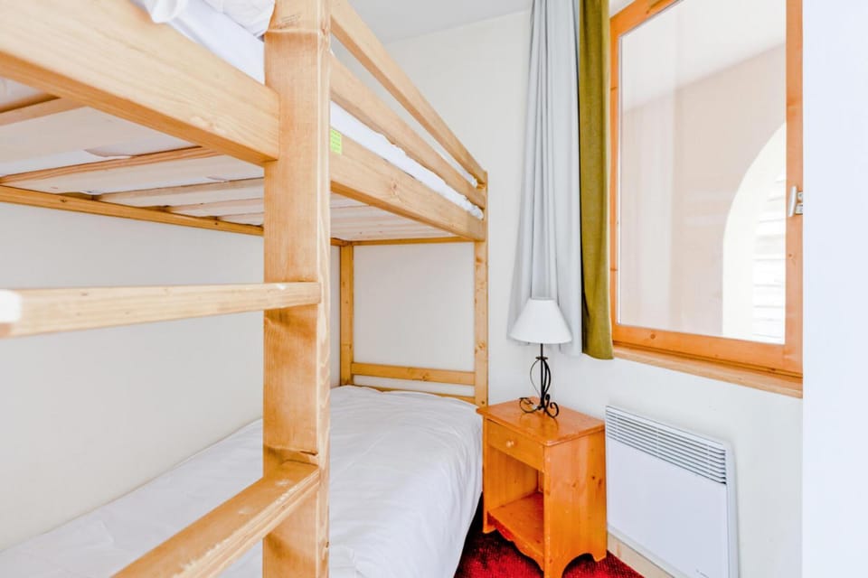 Bed, Bathroom, furniture