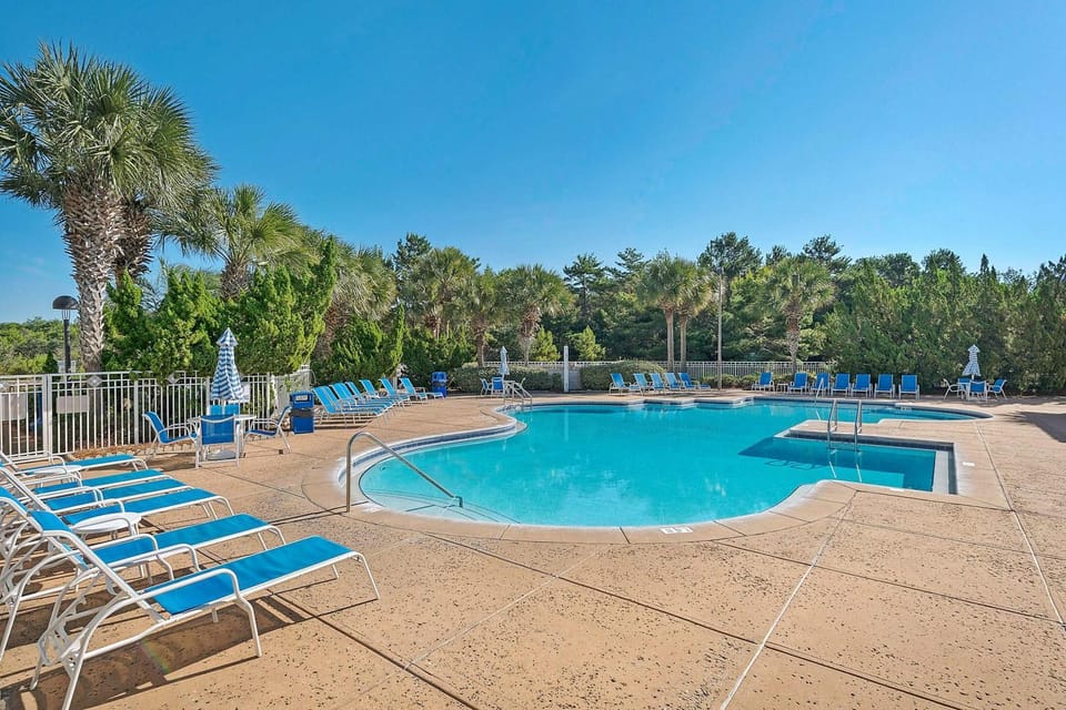 TOPS'L Summit 208 2 Bedroom Apartment in Miramar Beach