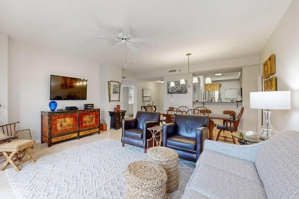 TOPS'L Summit 208 2 Bedroom Apartment in Miramar Beach