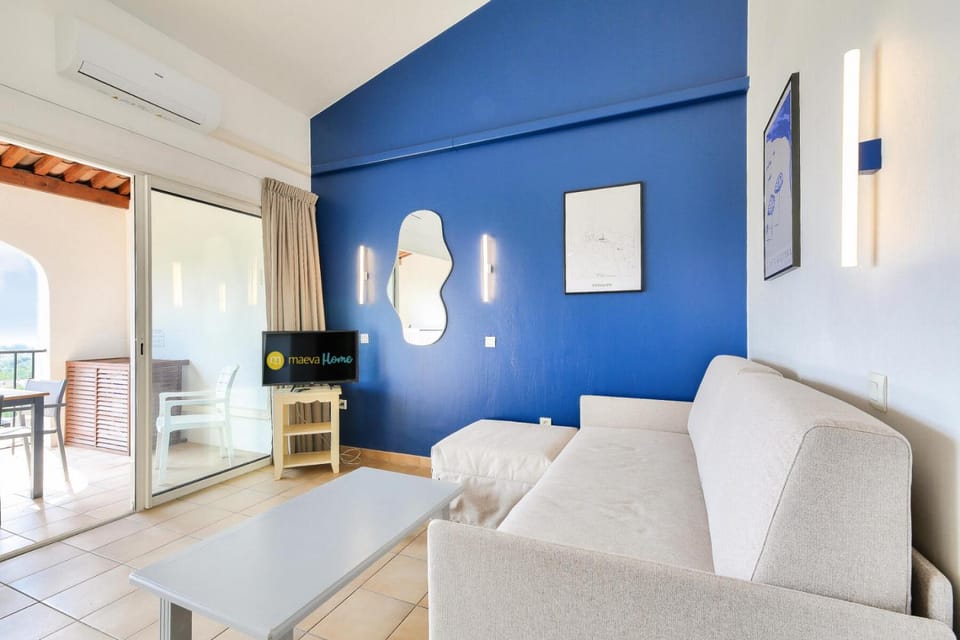 Bed, Bathroom, Bedroom, furniture