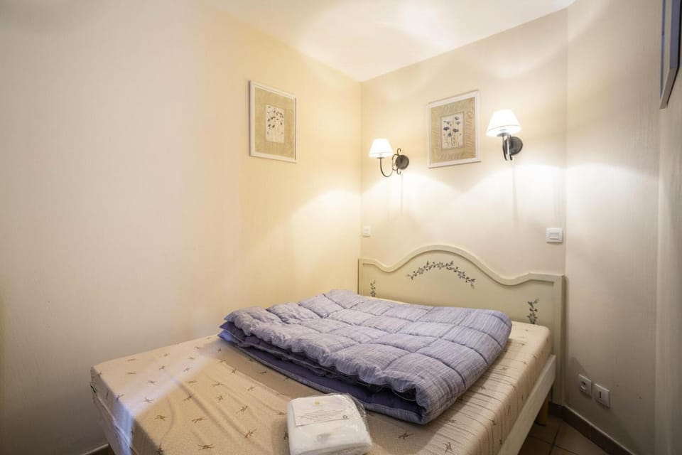 Bed, furniture