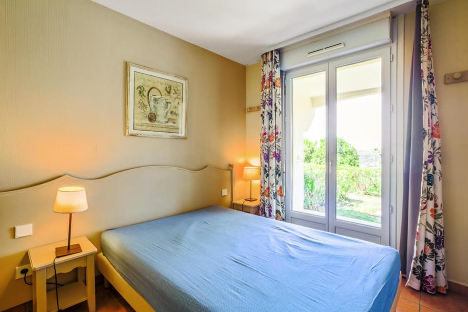Bed, Bedroom, furniture