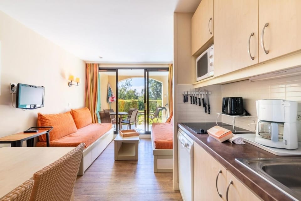 Bathroom, kitchen