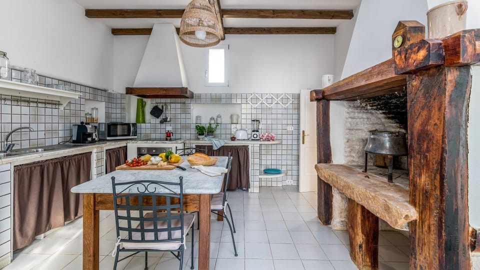 Masseria Profilo 8, Emma Villas Villa in Apulia