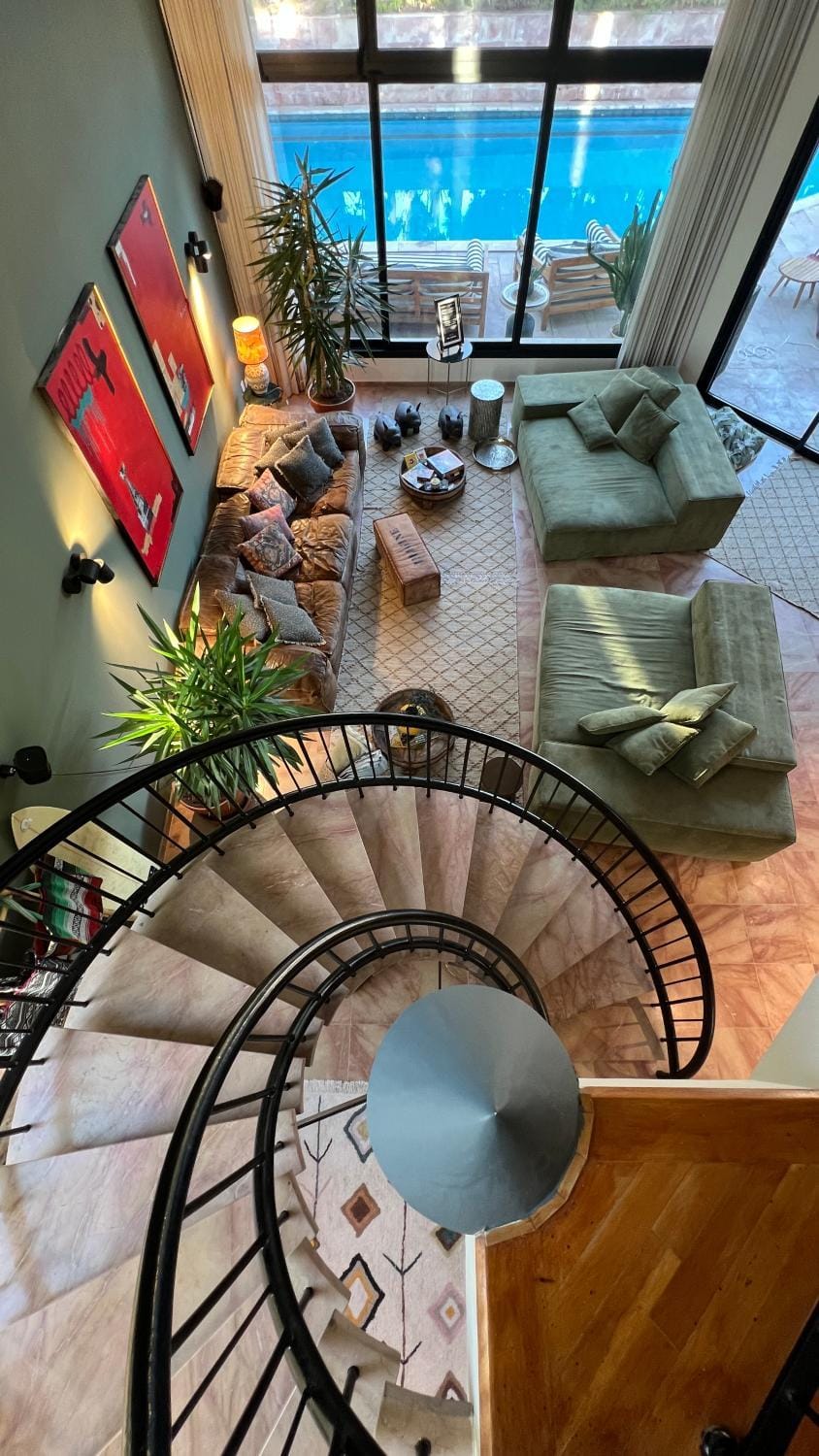 Living room, On site