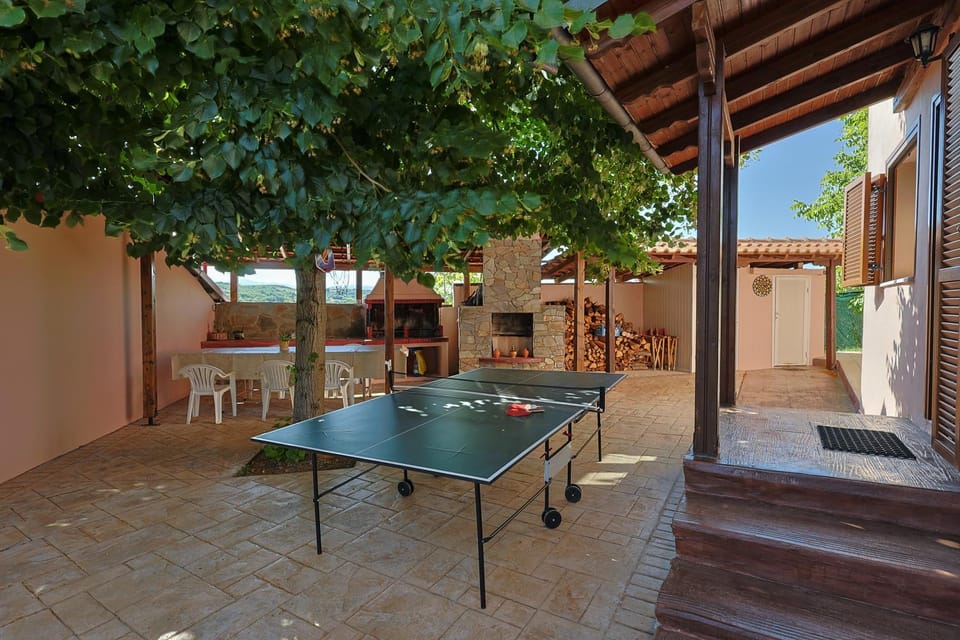 Day, BBQ facilities, Table tennis, Table tennis