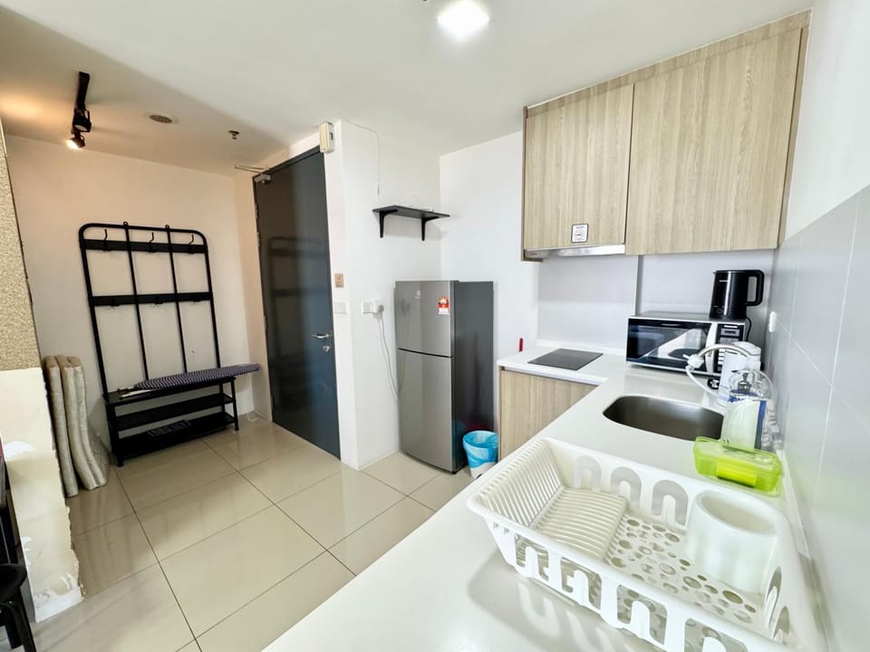 Tropicana 218 Macalister by CC Apartment in George Town
