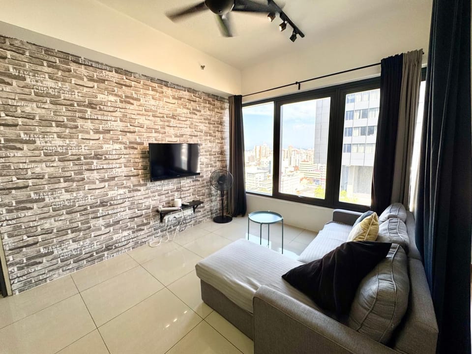 Tropicana 218 Macalister by CC Apartment in George Town