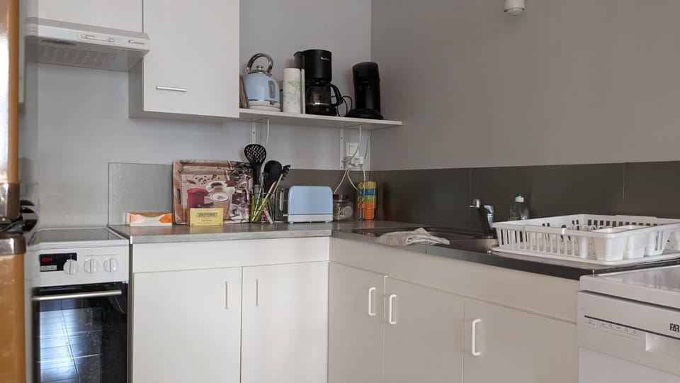 Coffee/tea facilities, Kitchen or kitchenette, dishwasher, minibar, pet friendly, stove, toaster