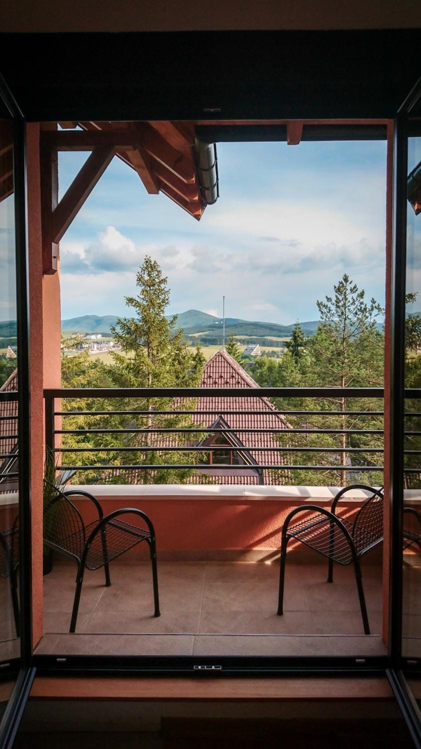 Balcony/Terrace, Mountain view